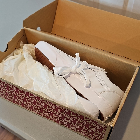 Vans Shoes - Vans Mens Size 12 Classic White Sneakers